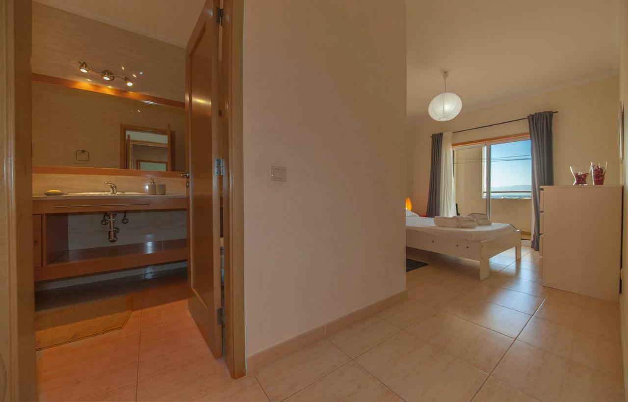 70m² 2 slaapkamer, 2 privé badkamer Appartement in Praia do Vau Portimão Buitenkant foto