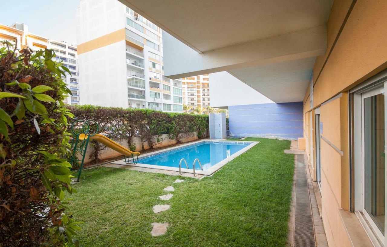 70m² 2 slaapkamer, 2 privé badkamer Appartement in Praia do Vau Portimão Buitenkant foto